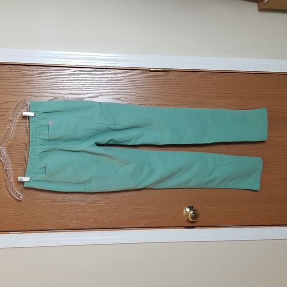 Figs Seafoam Green Yola Zip Pocket Scrub Bottoms Pants TW2000T XS Tall - Picture 7 of 12